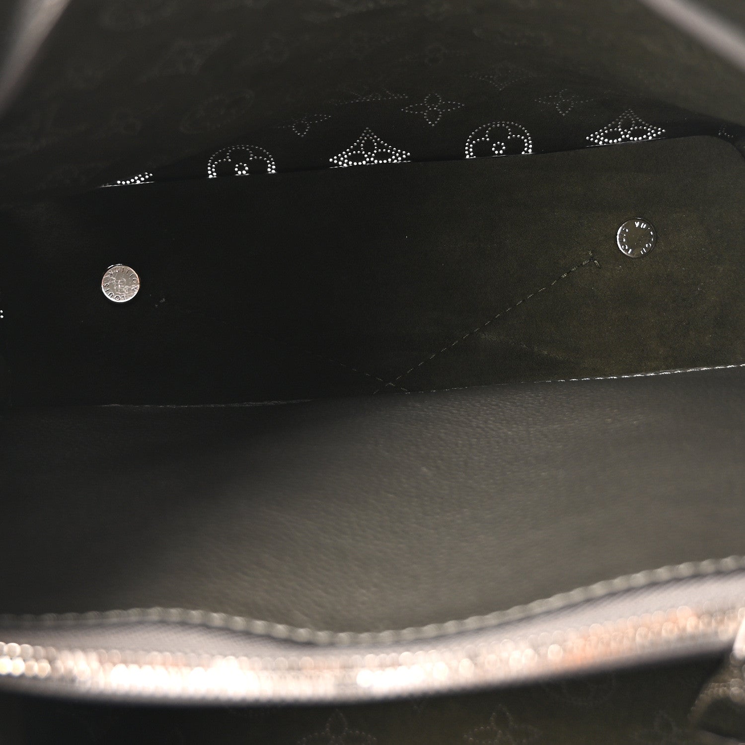 Louis Vuitton Metallic Mahina Muria Gris Souris 5 of 9