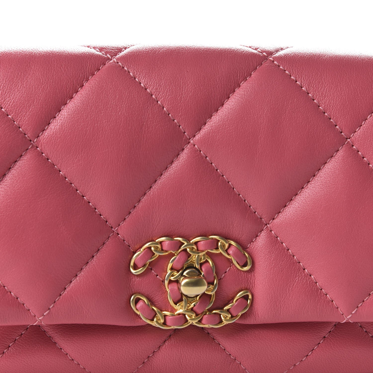 Chanel Lambskin Quilted 19 Waist Bag Pink 19 of 21