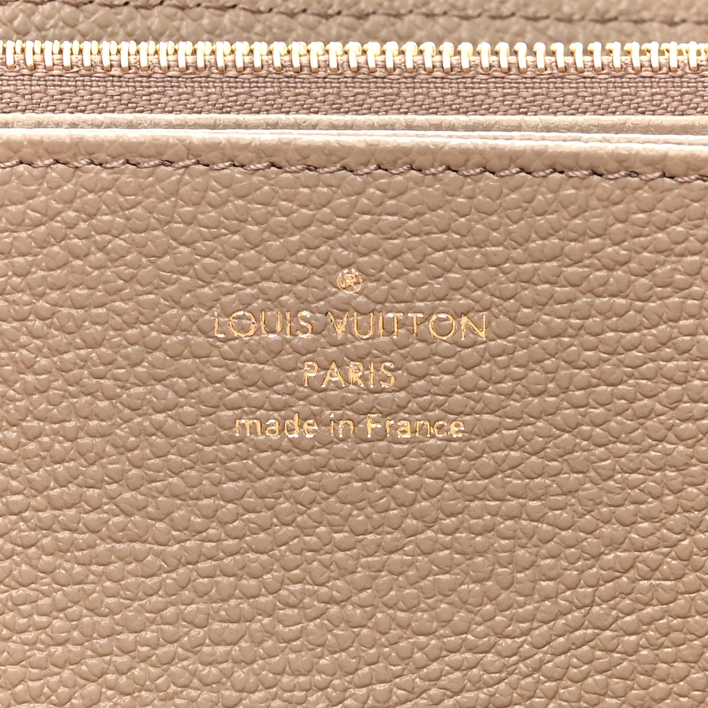 LOUIS VUITTON Empreinte Zippy Wallet Tourterelle