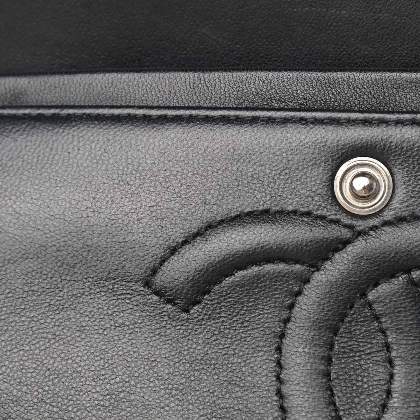 Patent Quilted Medium Double Flap Black