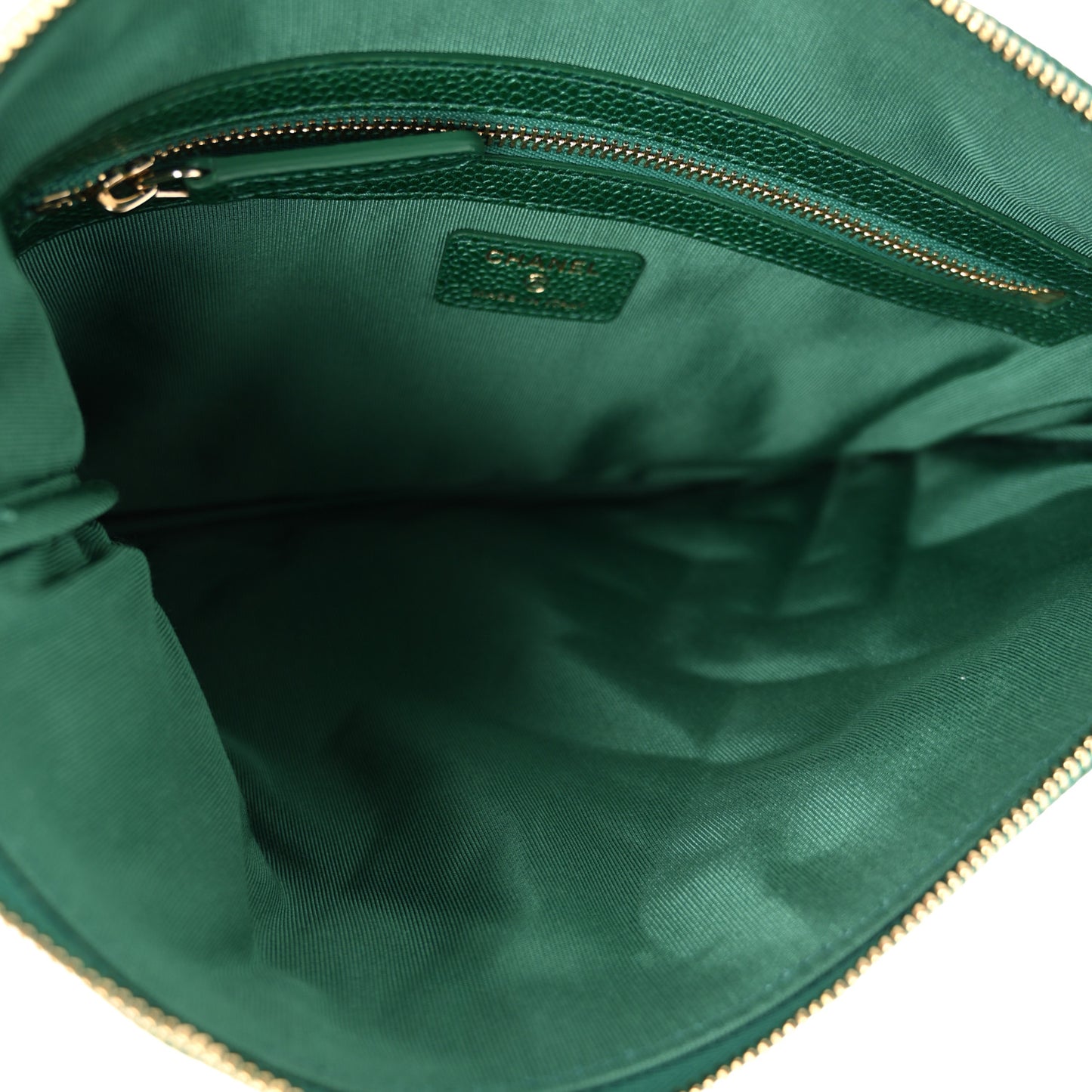 Metallic Caviar Quilted Medium Cosmetic Case Green