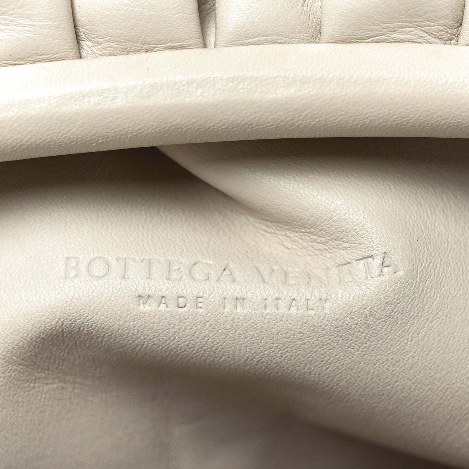 Bottega Veneta Smooth Butter Calf The Pouch Oversized Clutch Plaster 6 of 11
