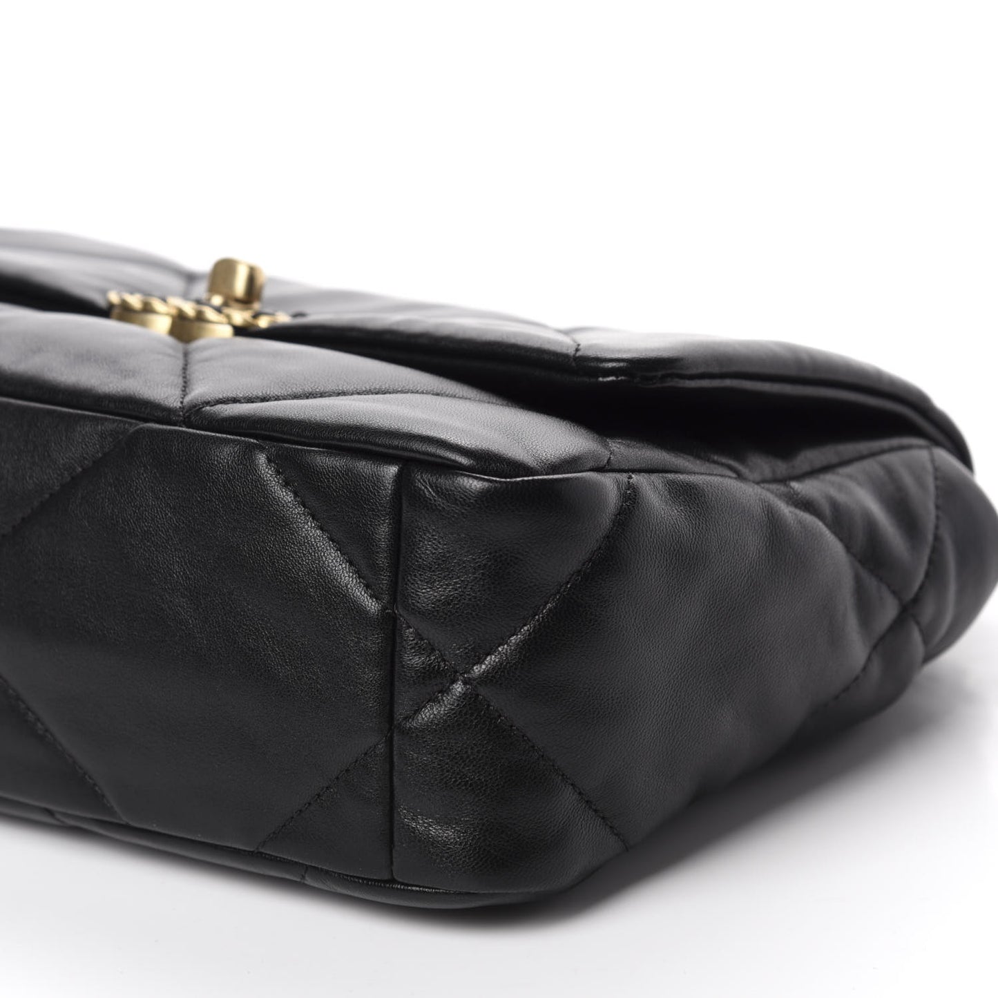 Lambskin Quilted Medium 19 Flap Black
