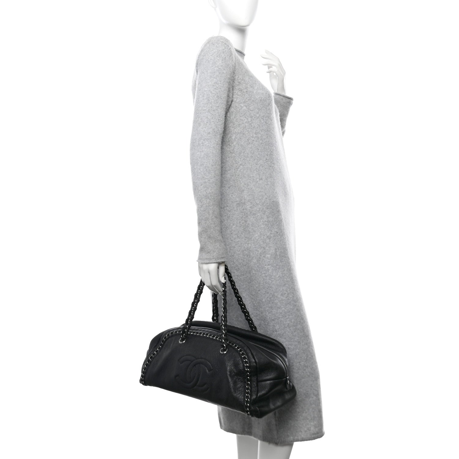 Chanel Goatskin Large Luxe Ligne Bowler Black 2 of 10