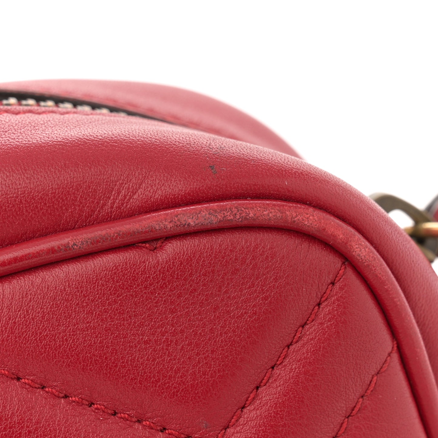 Calfskin Matelasse Mini GG Marmont Chain Shoulder Bag Hibiscus Red