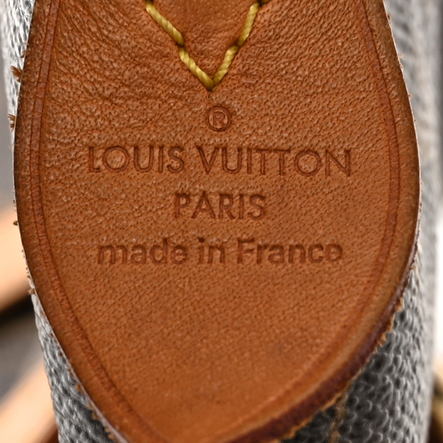 Louis Vuitton Monogram Totally MM 6 of 9