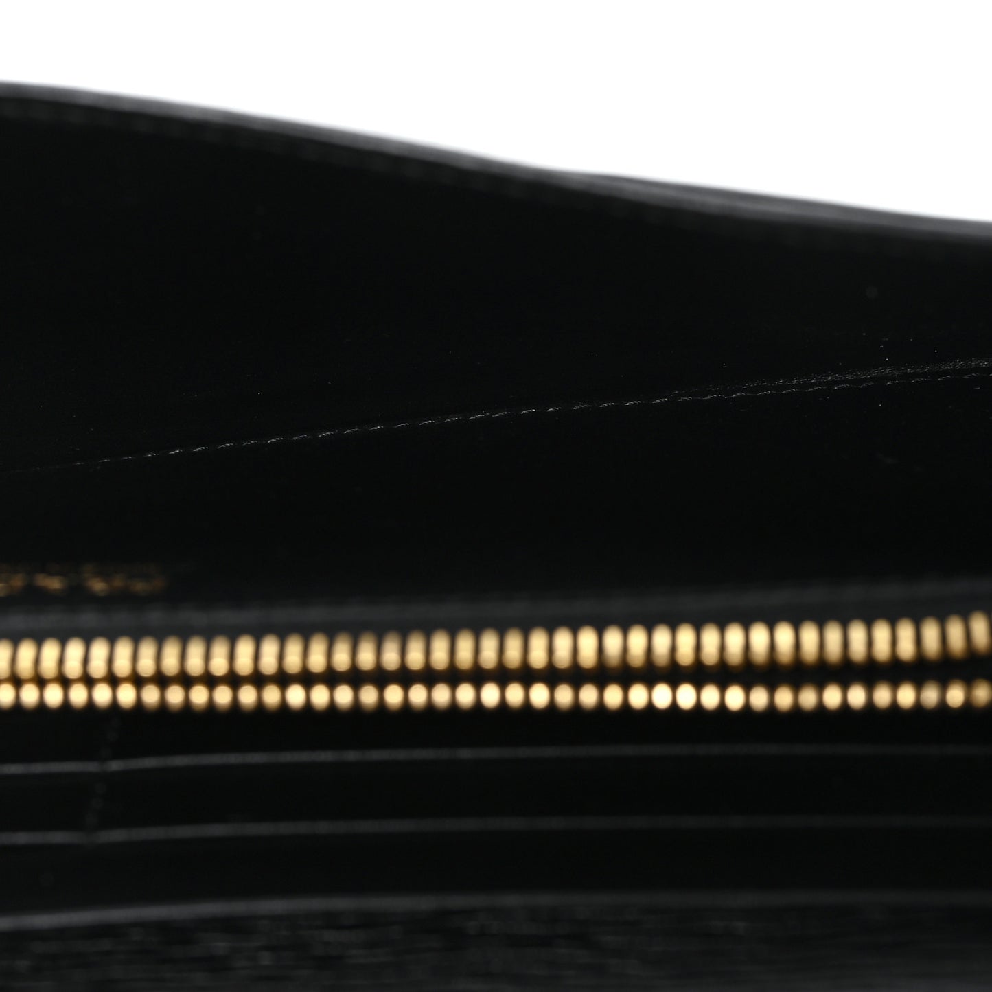 Vitello Move Metal Oro Chain Wallet Black