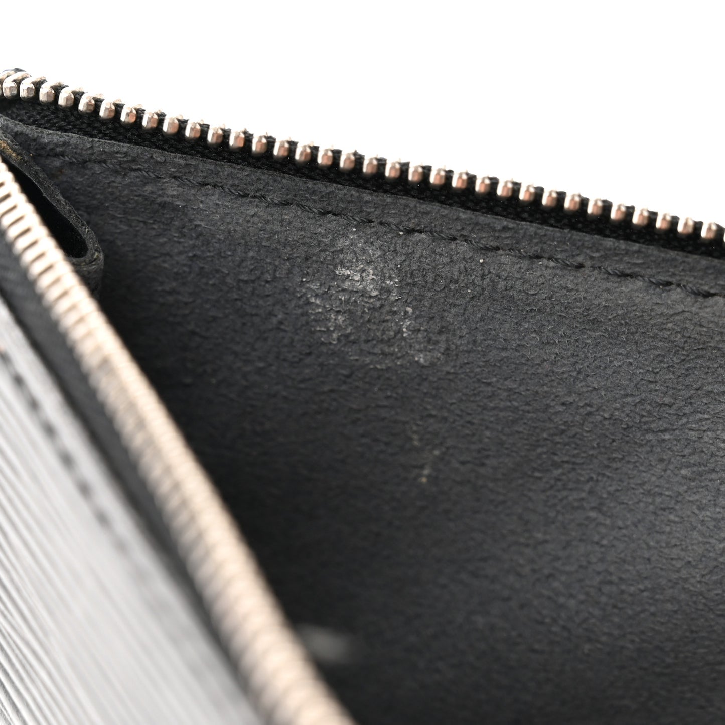 Epi Pochette Accessories 24 Black