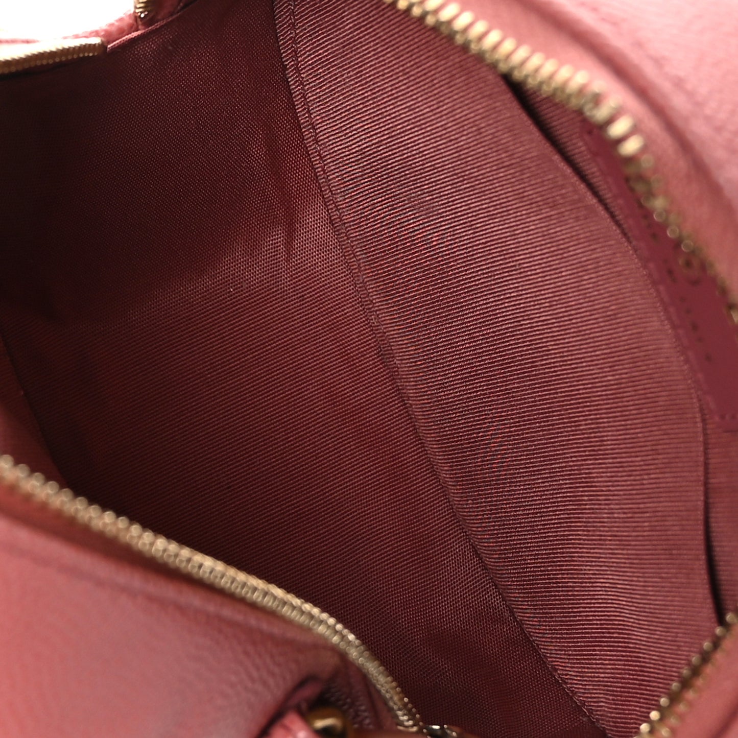 Caviar Quilted Round Filigree Crossbody Pink