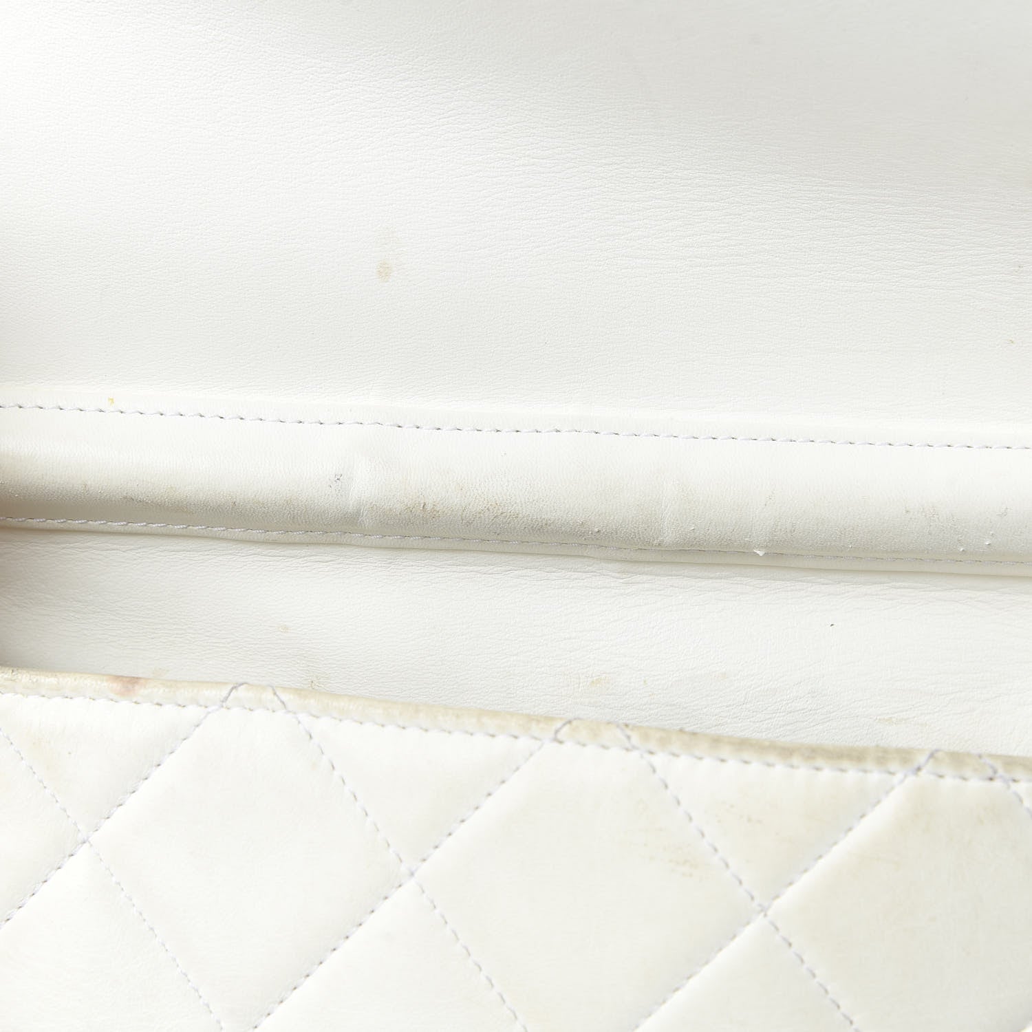 Chanel Lambskin Quilted Large Side-Packs White 22 of 28