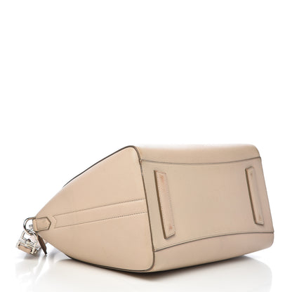 Givenchy Sugar Goatskin Medium Antigona Skin 4 of 24