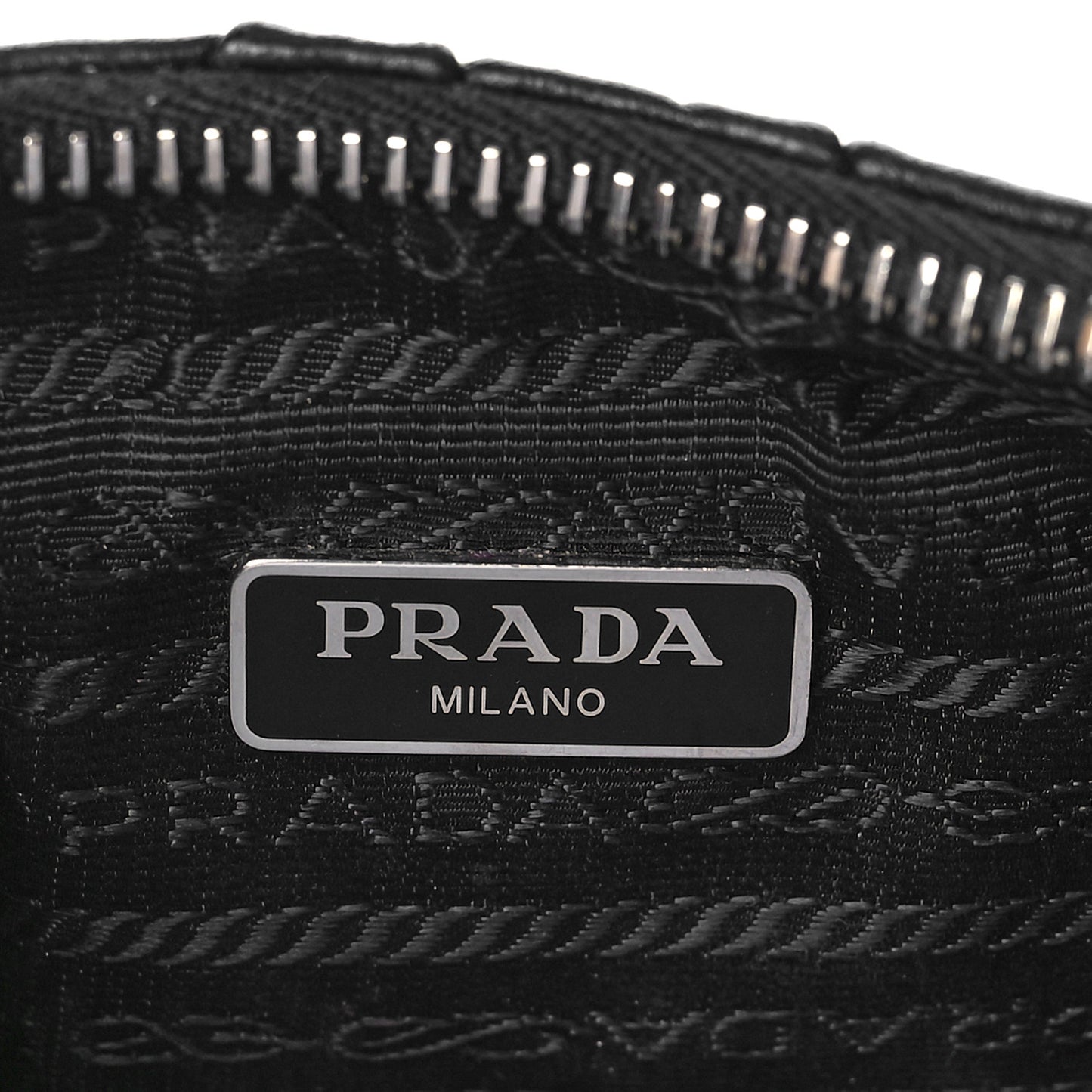 Nappa Gaufre Re-Edition 2005 Shoulder Bag Black