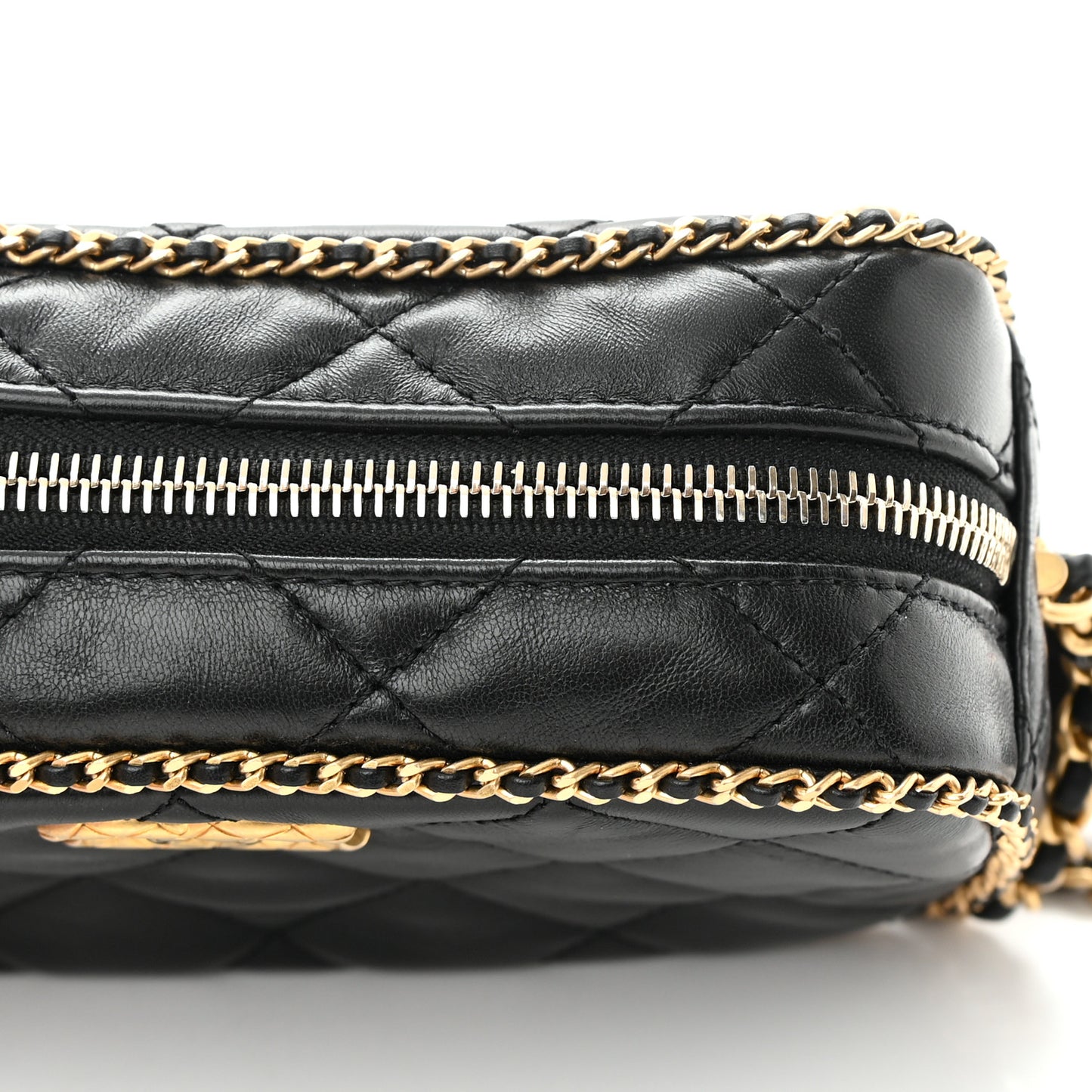 Lambskin Quilted Chain CC Mini Camera Case Black