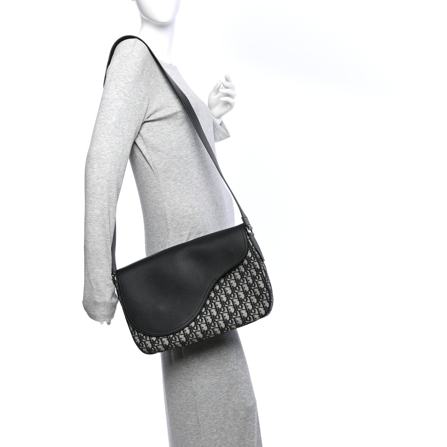 Christian Dior Grained Calfskin Oblique Large Saddle Messenger Black 2 of 12