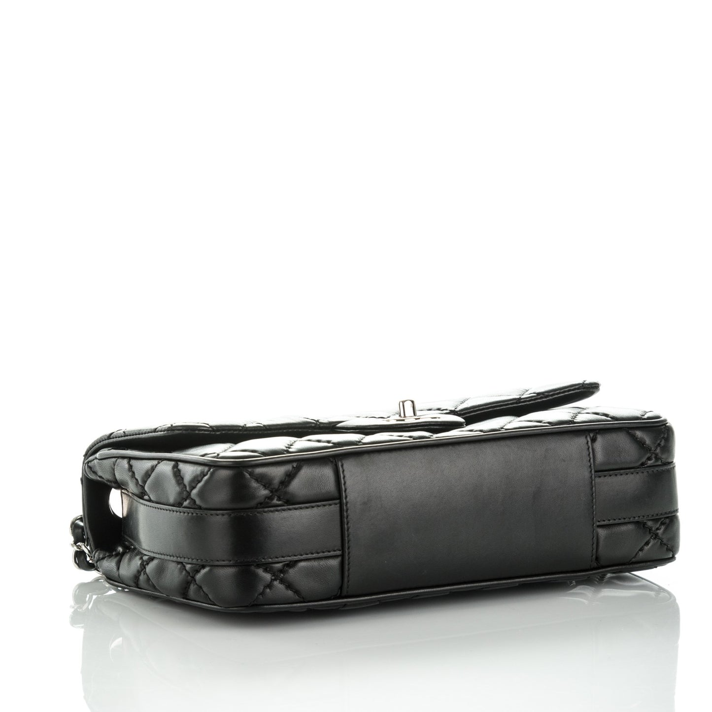 Lambskin Quilted Medium Easy Carry Flap Black