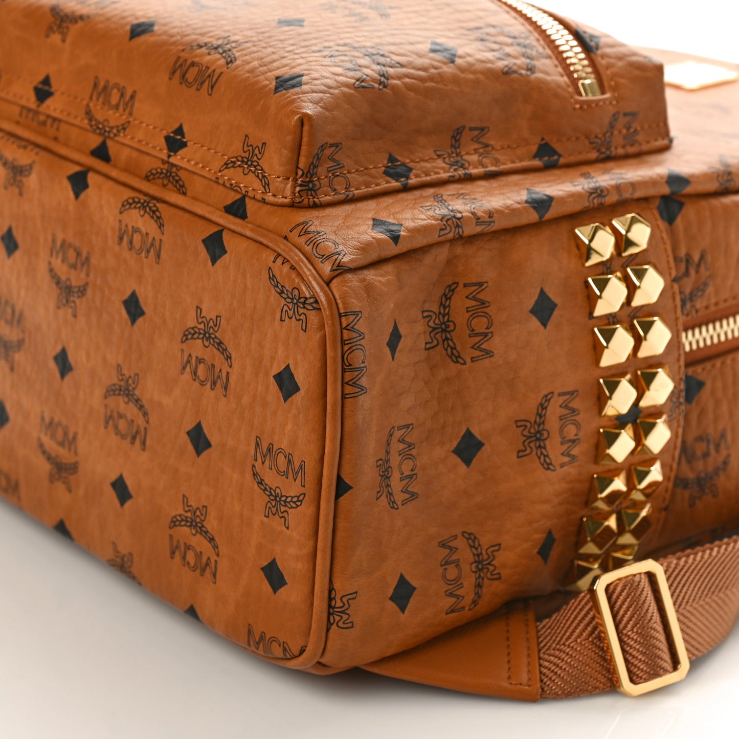 Visetos Small Side Stud Stark Backpack Cognac