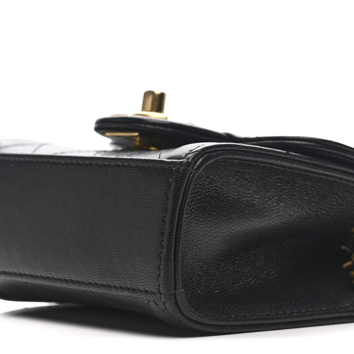 Goatskin Chic Pearls Clutch On Chain Black