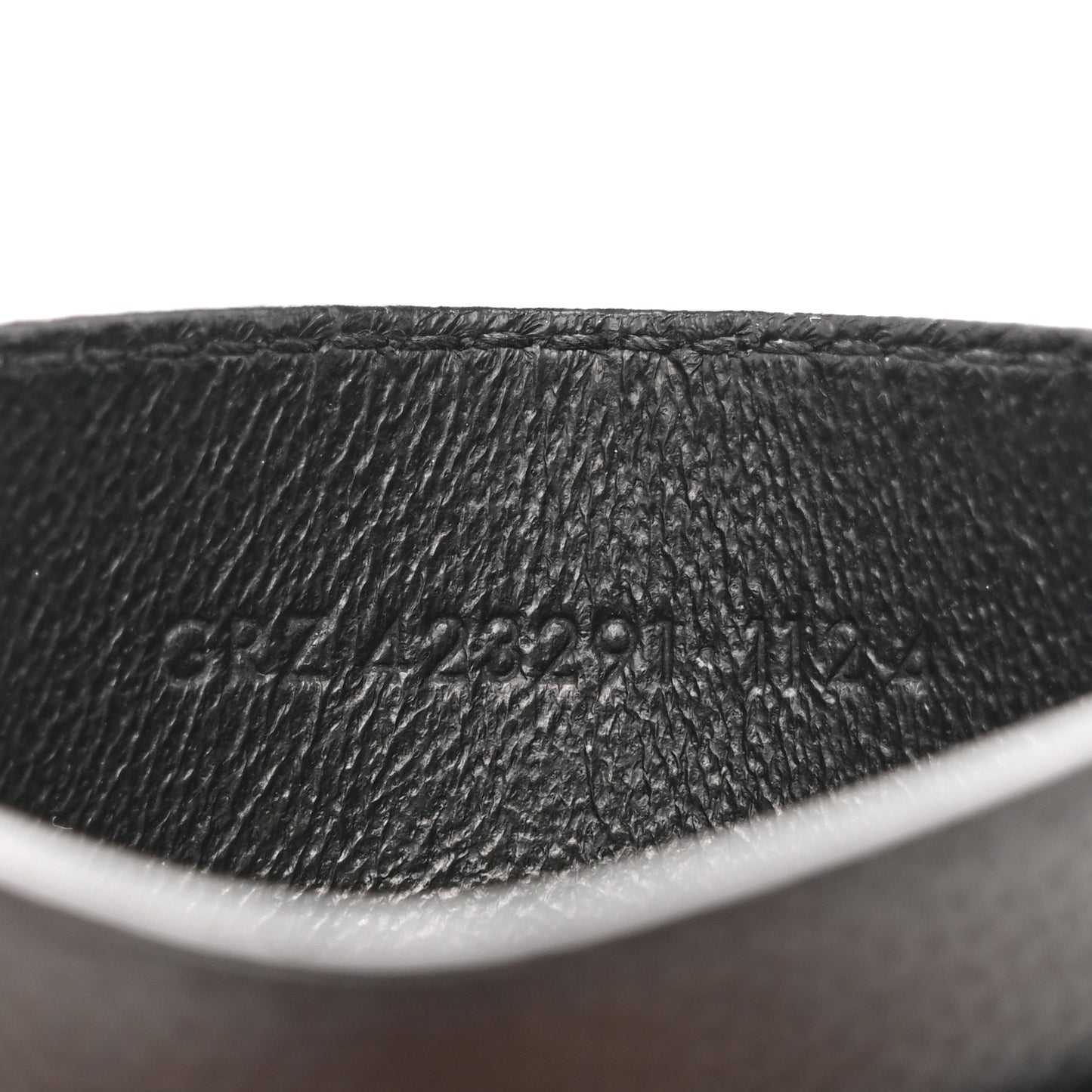 Grain De Poudre Matelasse Chevron Monogram Credit Card Case Black