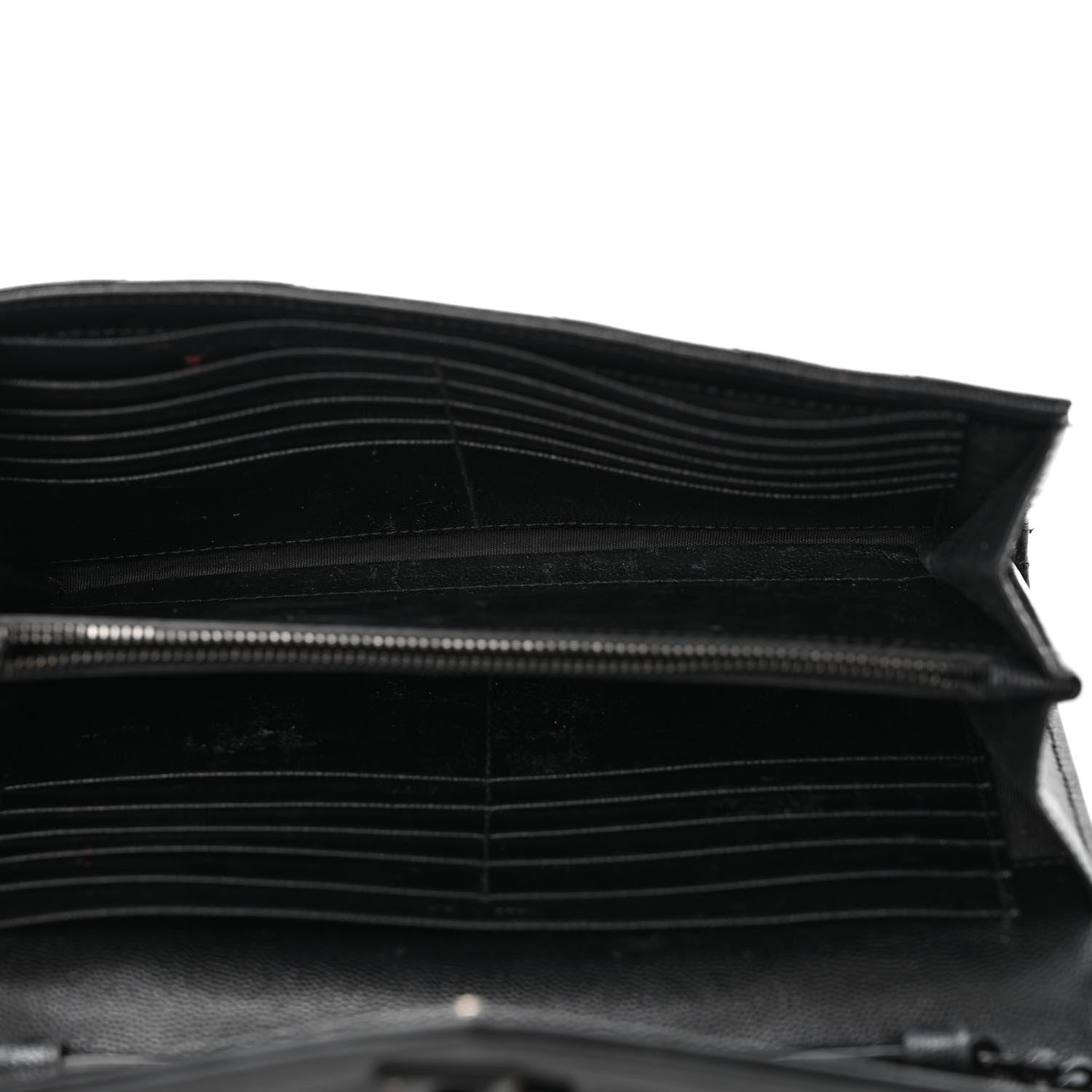Saint Laurent Grain De Poudre Matelasse Chevron Monogram Monochrome Chain Wallet Black 5 of 13
