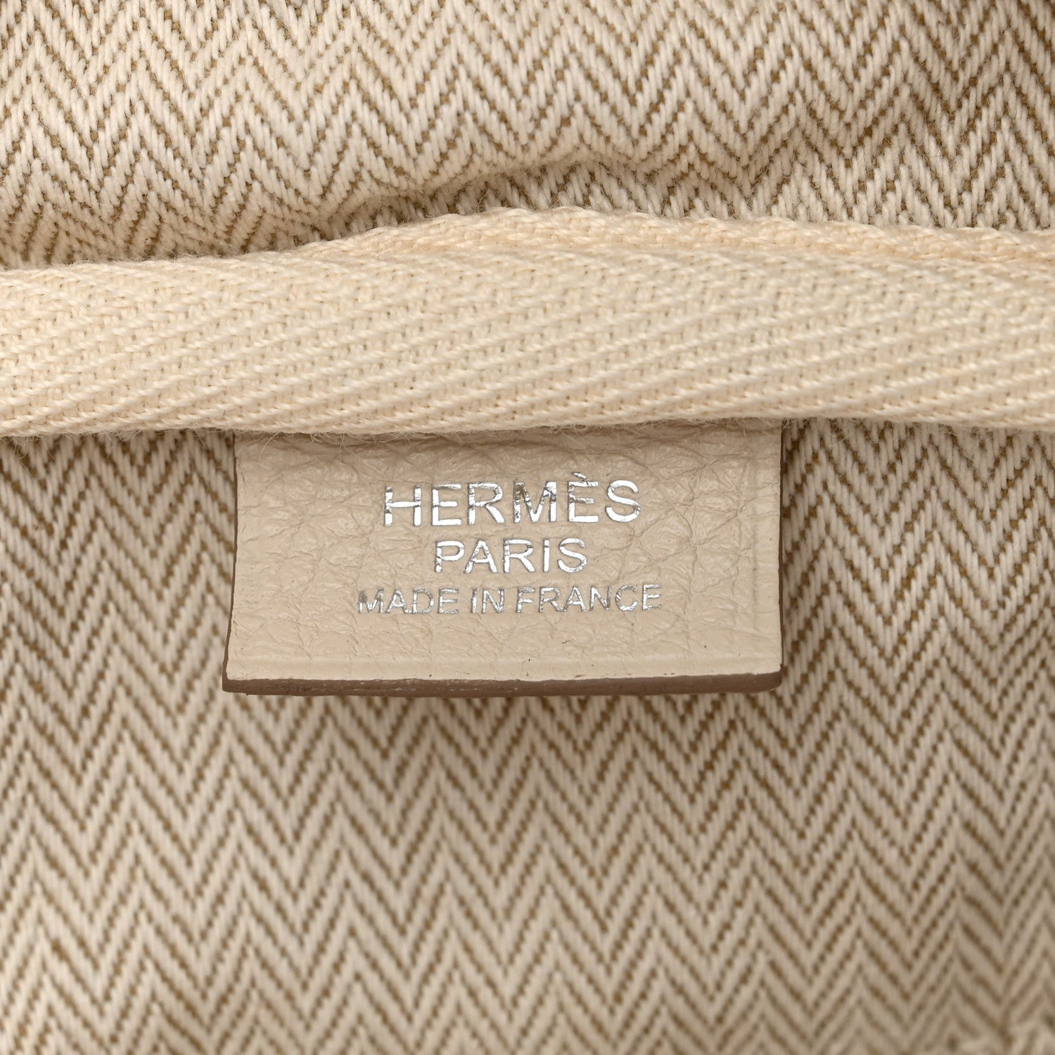 Hermes Taurillon Clemence Victoria II 35 Craie 6 of 10