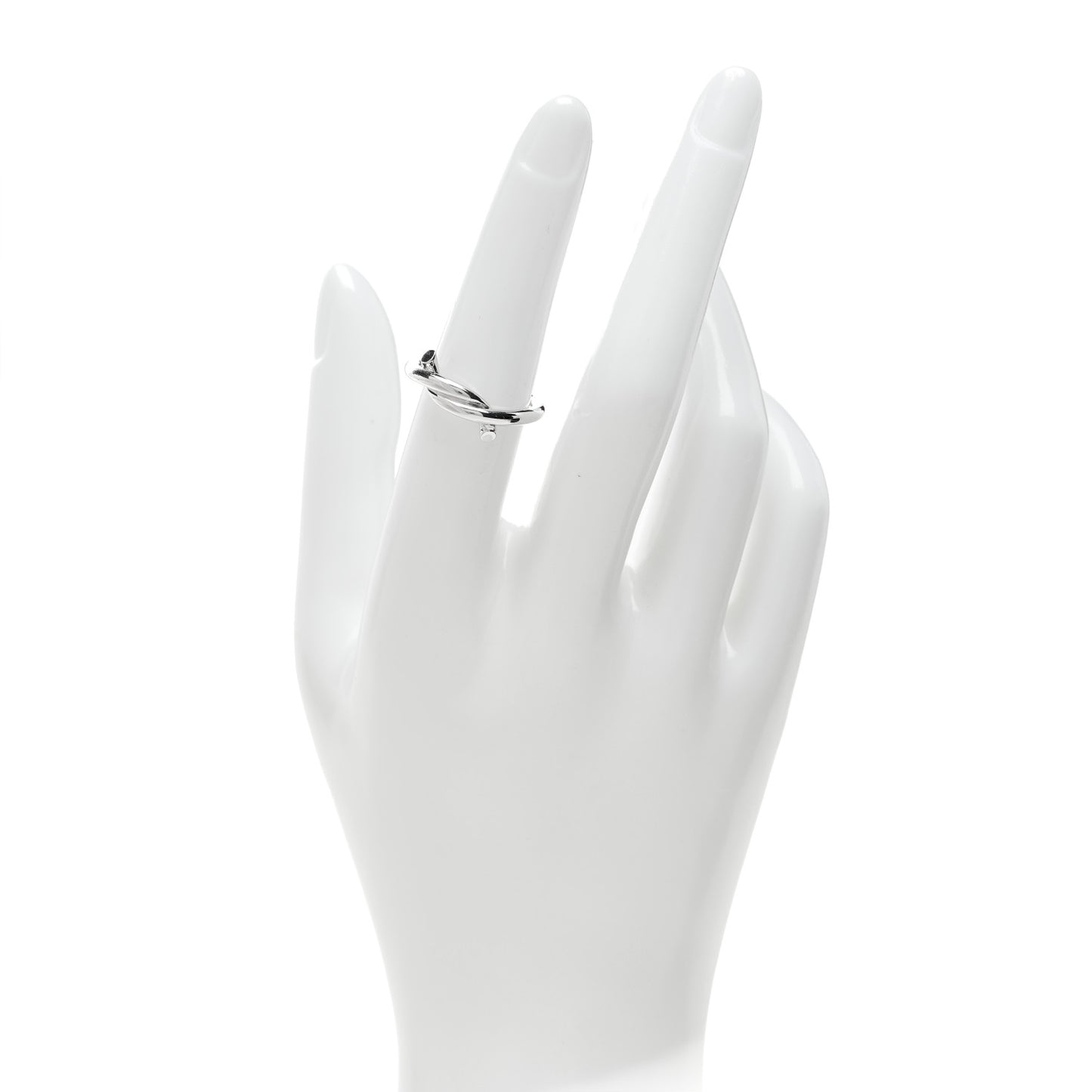 18K White Gold Entrelaces Ring 51 5.75