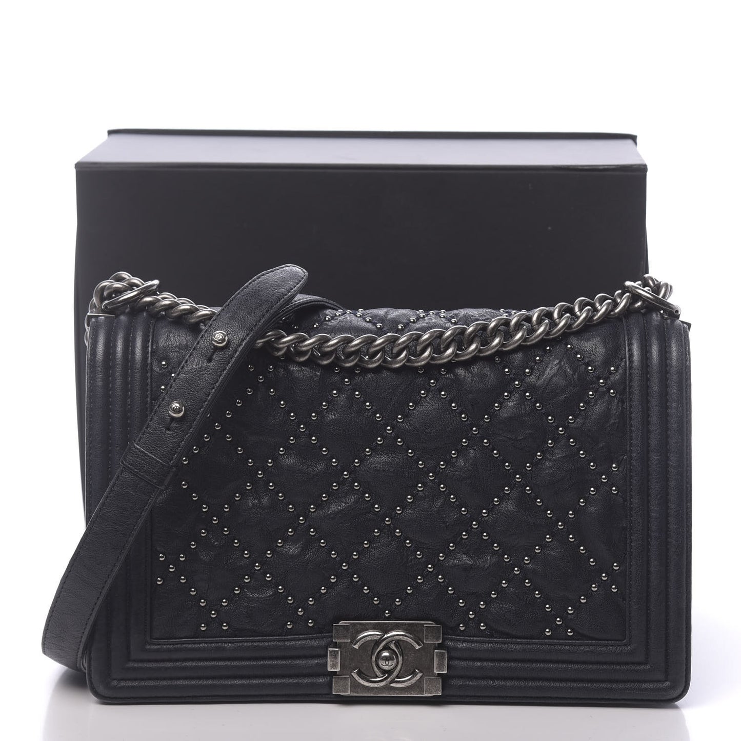 Crumpled Lambskin New Medium Studded Boy Flap Navy