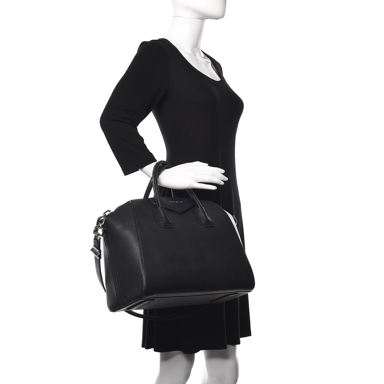 Givenchy Sugar Goatskin Medium Antigona Black 2 of 19