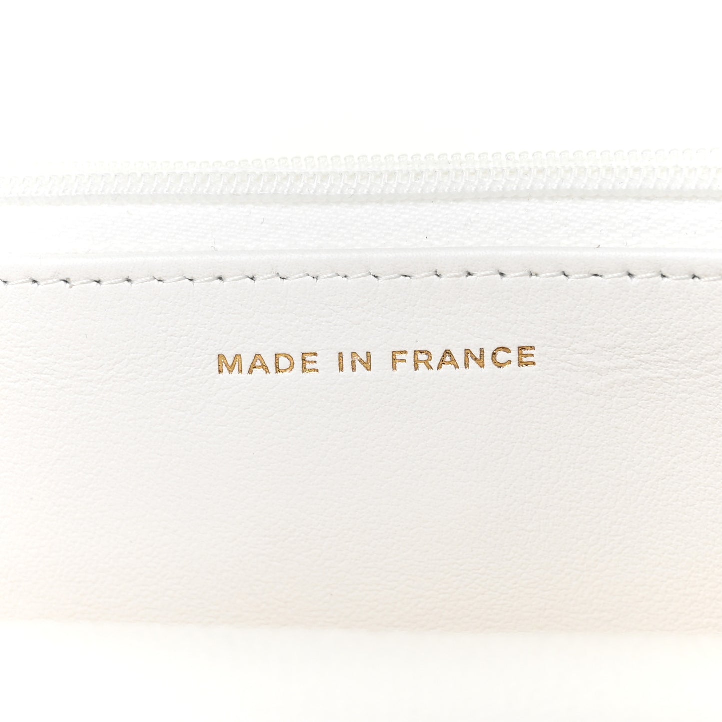 Caviar Quilted Wallet On Chain WOC White