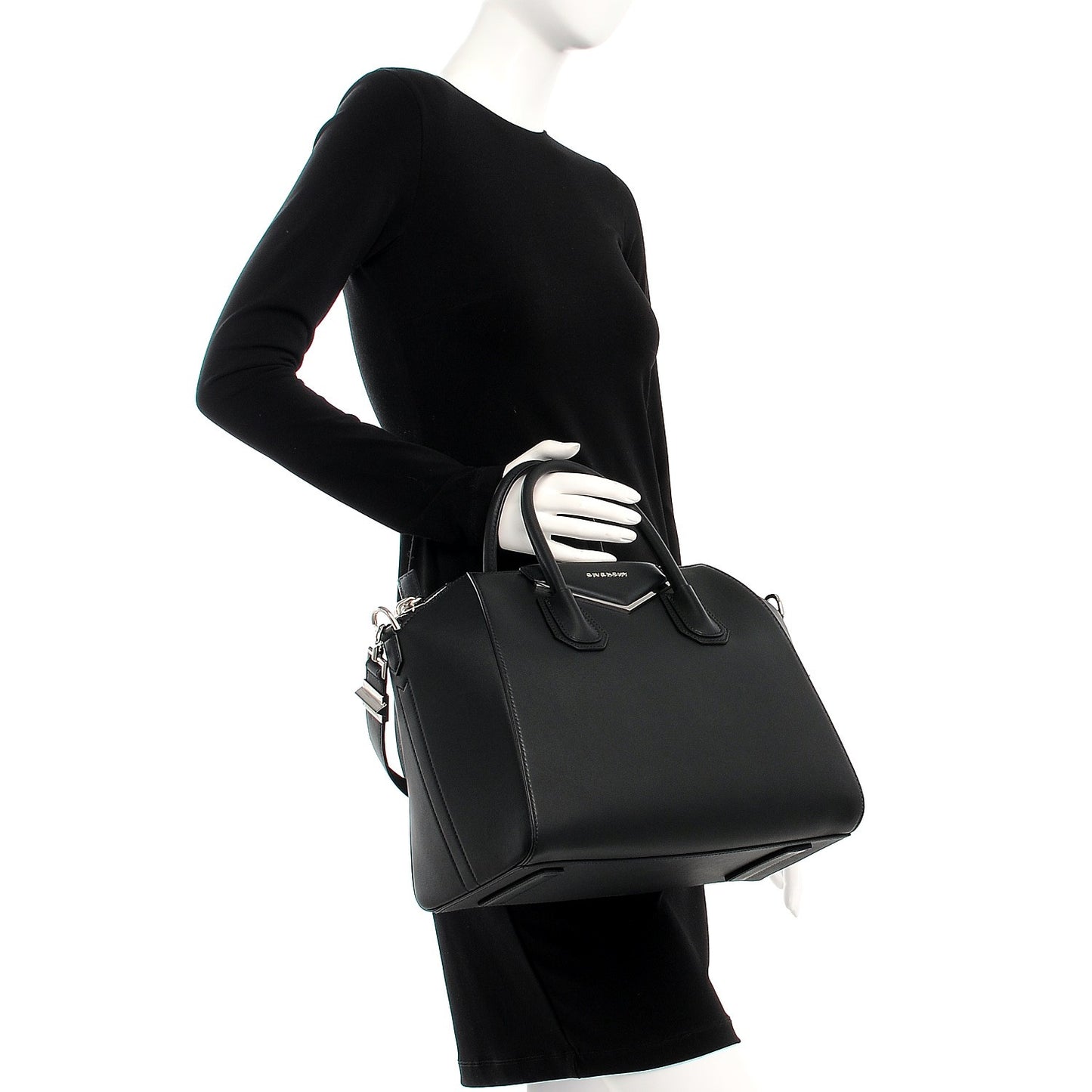 Calfskin Medium Metal Antigona Black