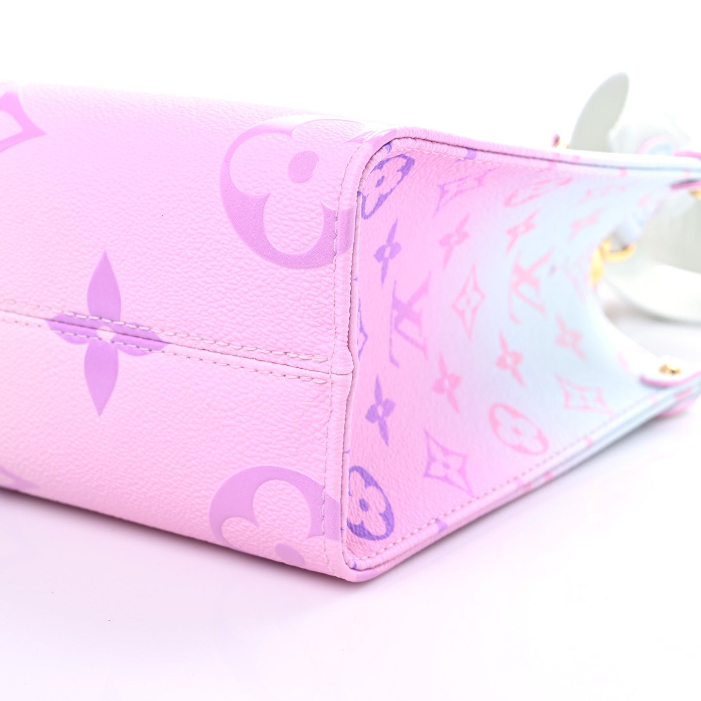 Monogram Giant Spring In The City Onthego PM Sunrise Pastel