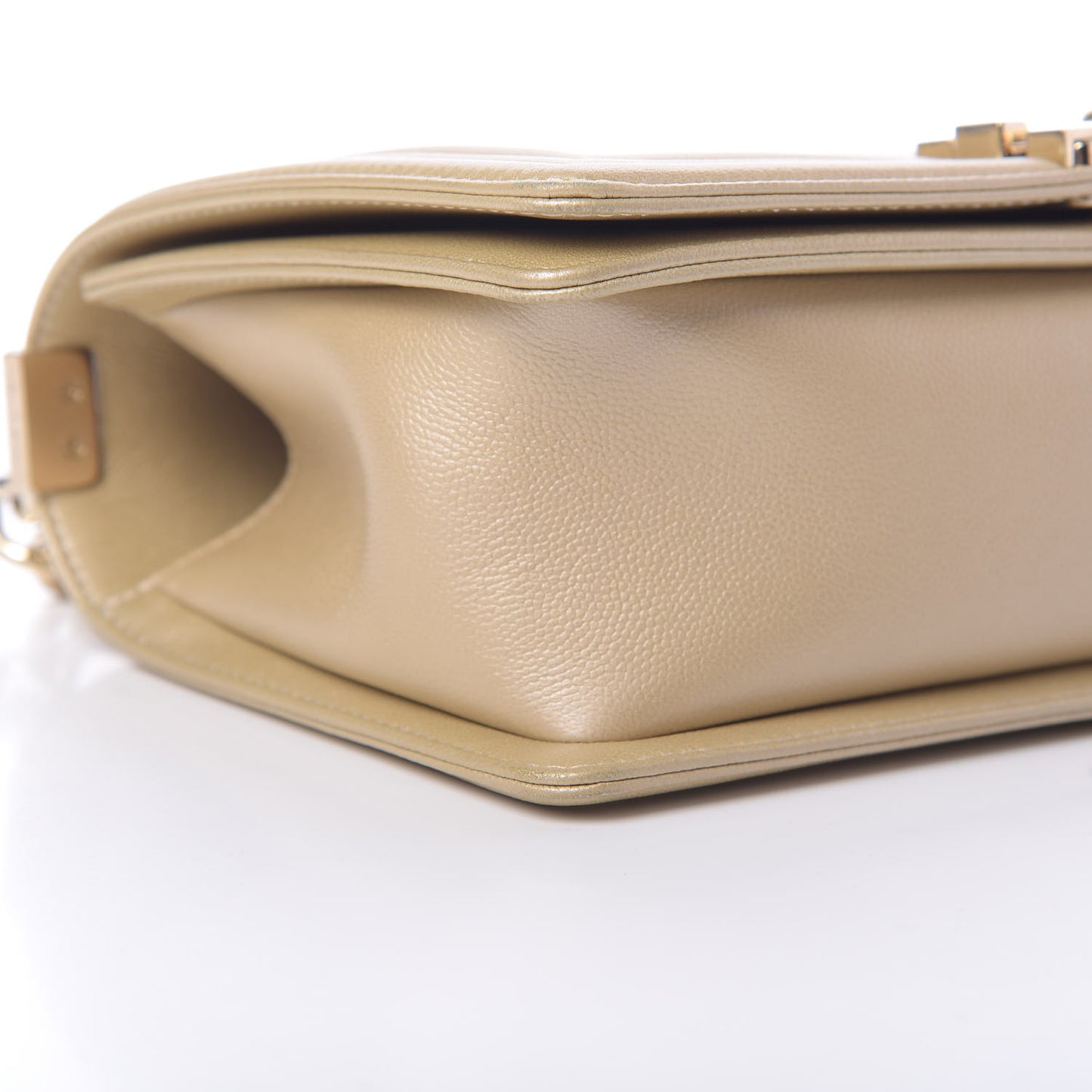 Pearly Caviar Quilted Medium Boy Flap Light Gold