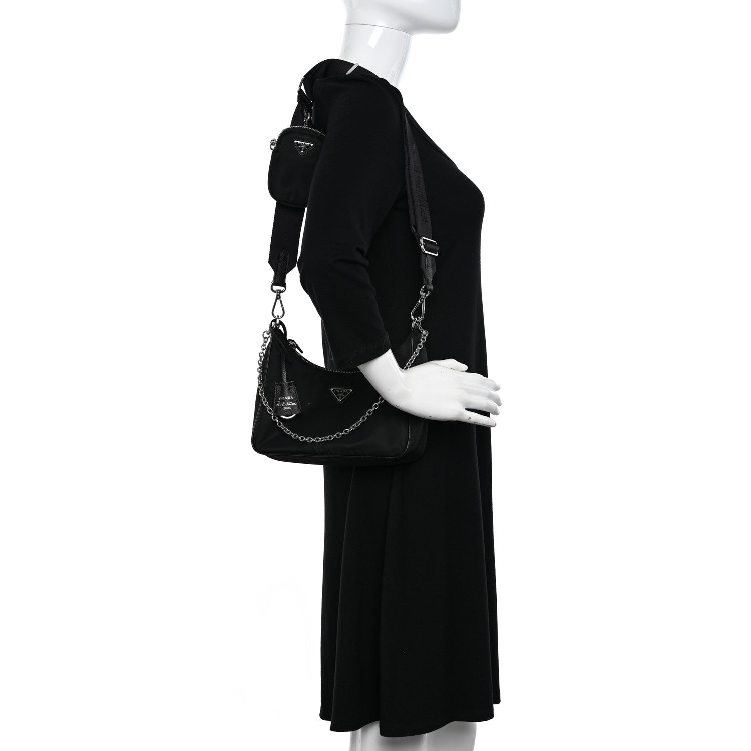 Prada Nylon Re-Edition 2005 Shoulder Bag Black 2 of 11