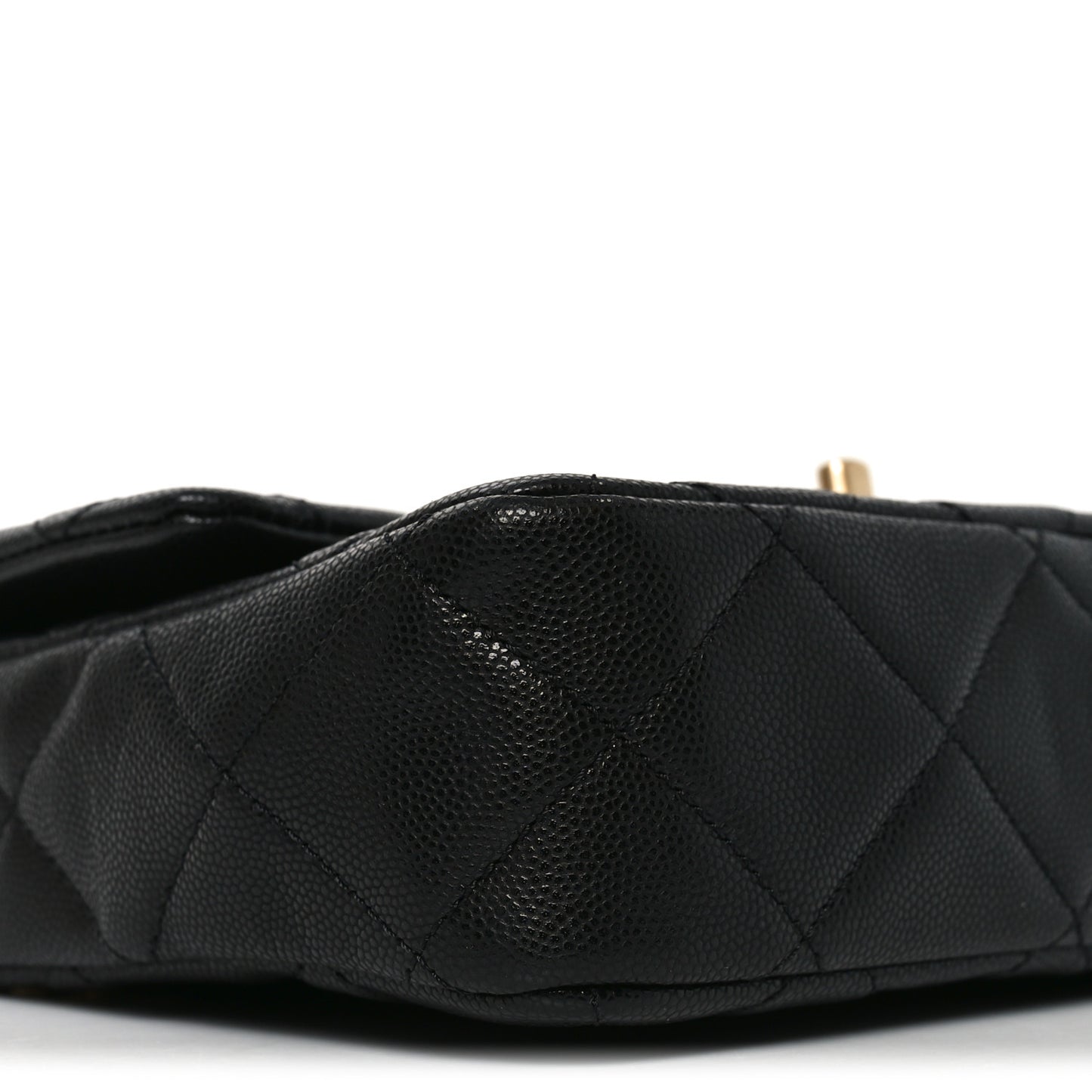 Caviar Quilted Chain Messenger Flap Bag Black