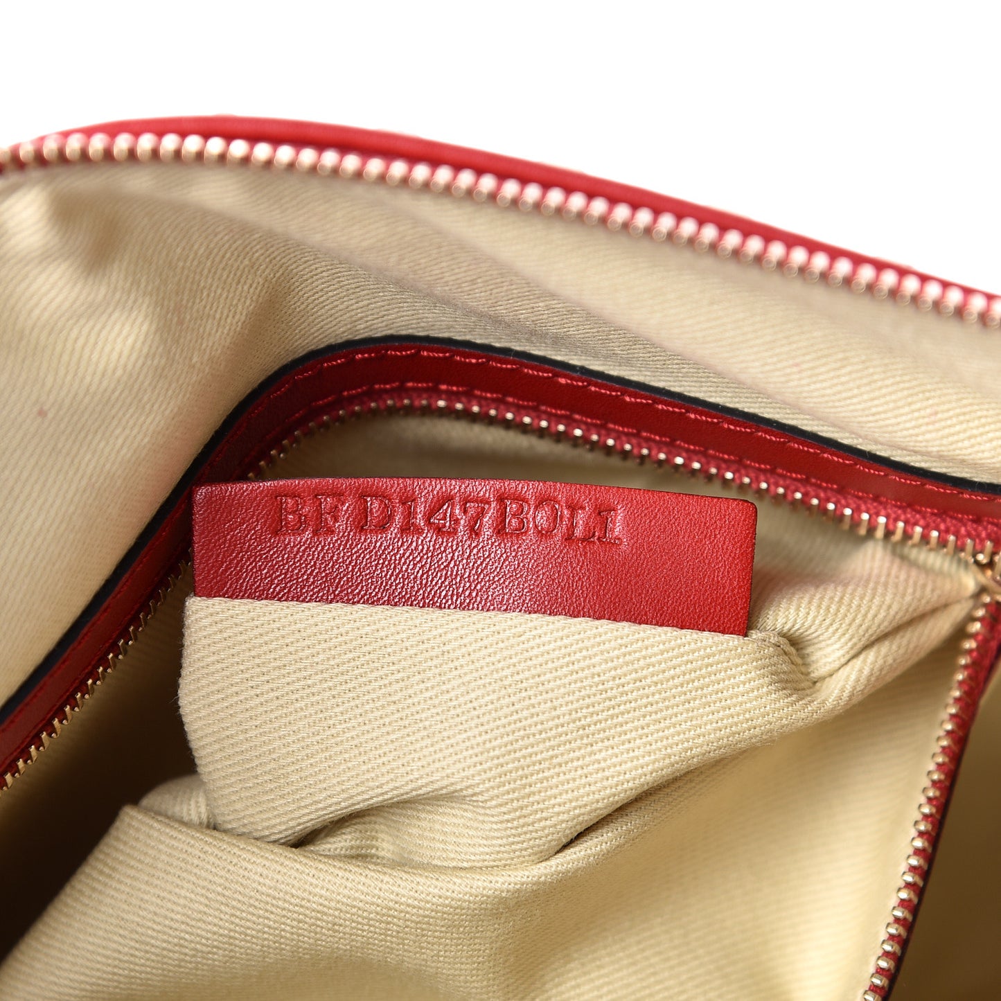 Vitello Large Rockstud Zip Wristlet Pouch Rosso Valentino