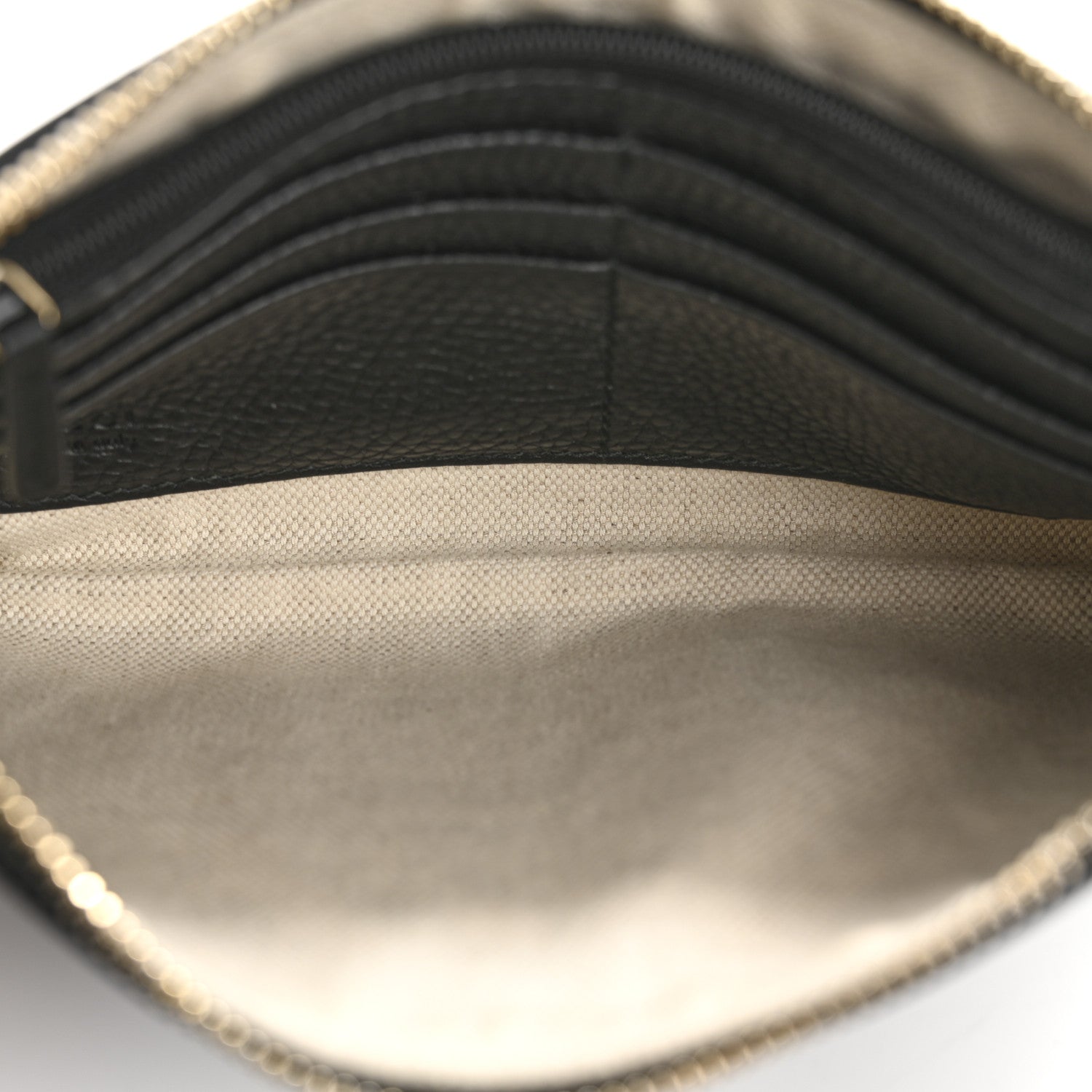 Gucci Pebbled Calfskin Soho Wristlet Black 5 of 11