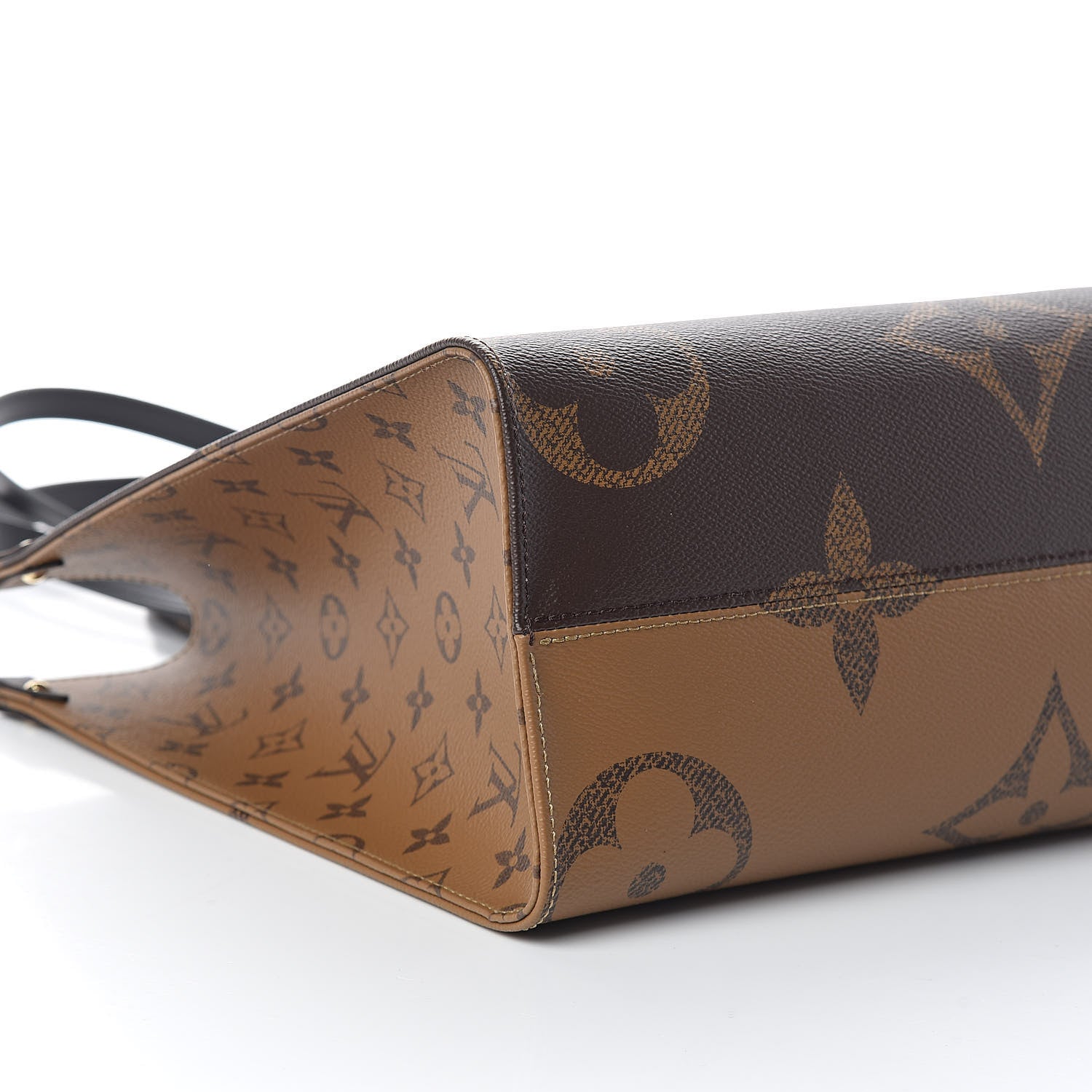Louis Vuitton Reverse Monogram Giant Onthego MM 8 of 9