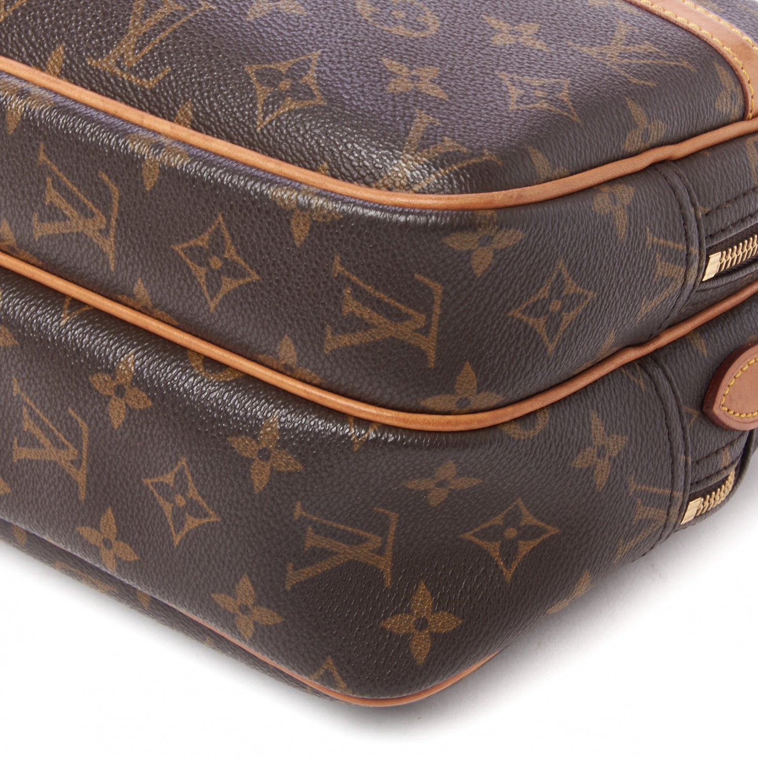 Louis Vuitton Monogram Reporter PM 5 of 9