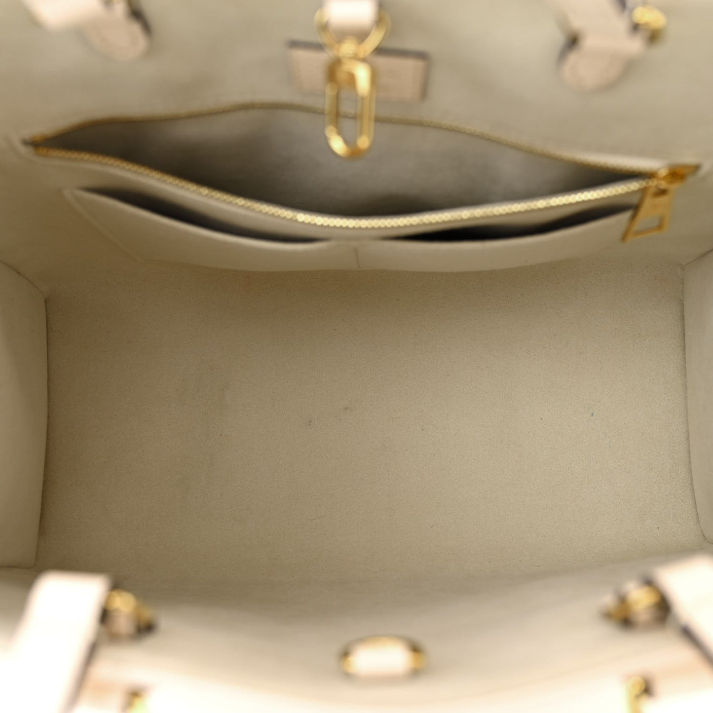 Empreinte Monogram Giant By The Pool Onthego MM Cream Saffron