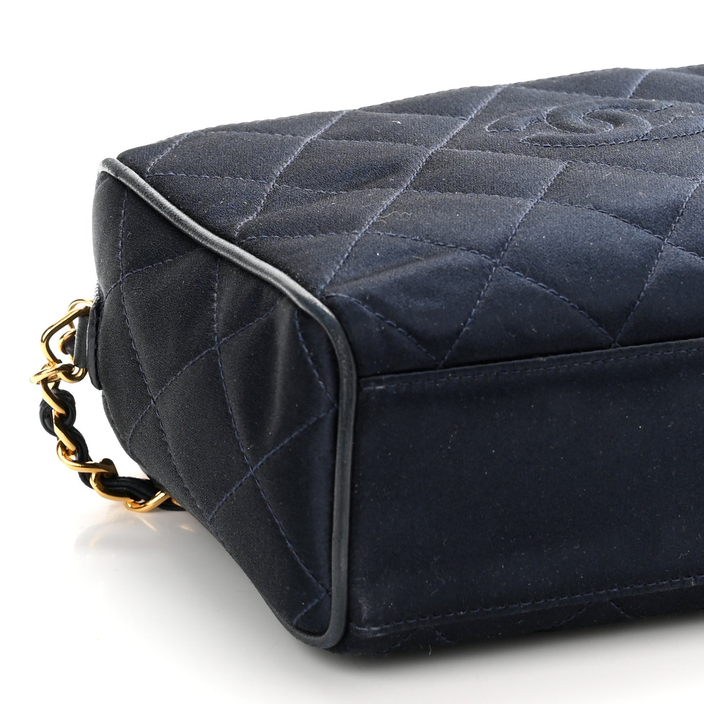 Satin Diamond Quilted Tassel CC Camera Case Black