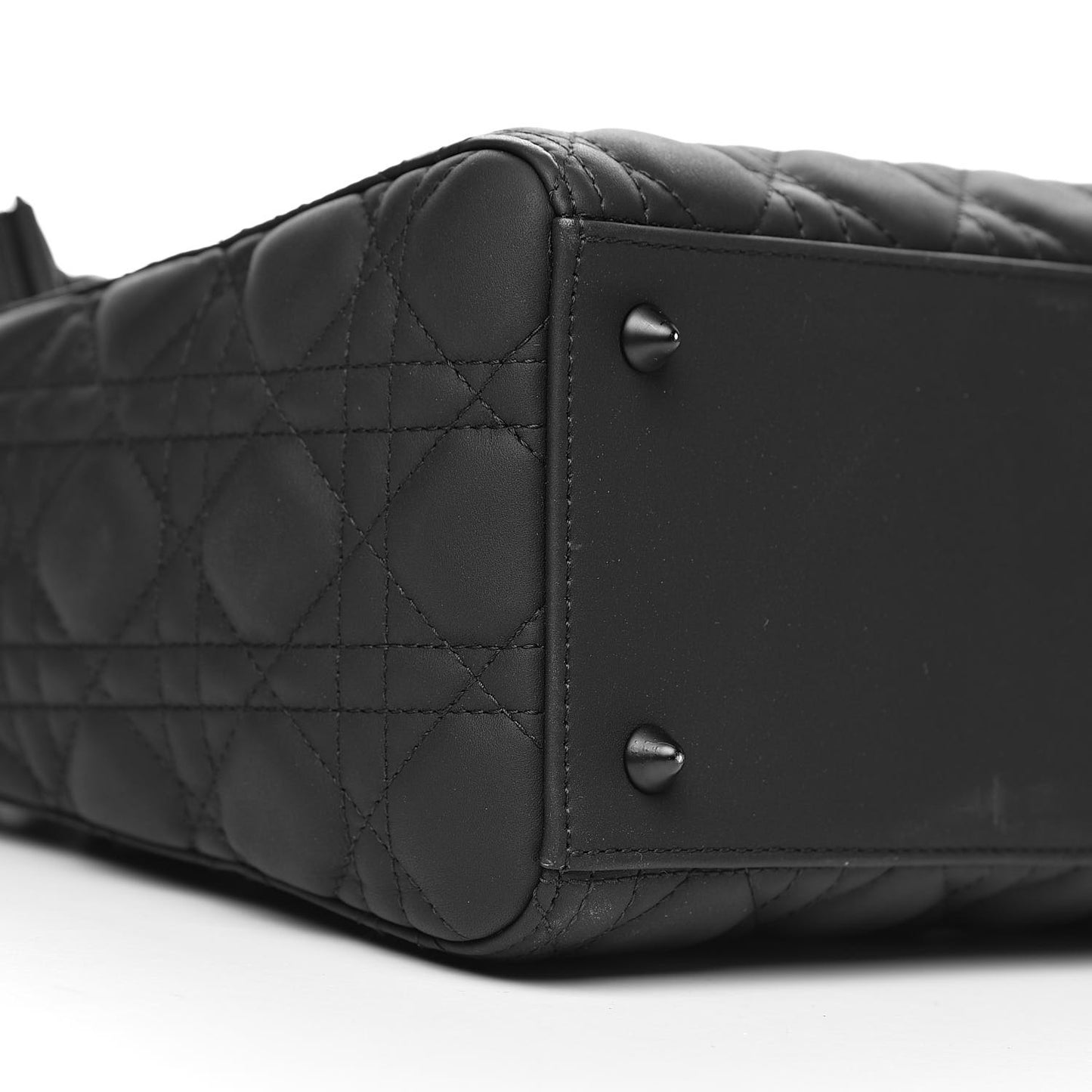 Ultra Matte Calfskin Cannage Medium Lady Dior Black