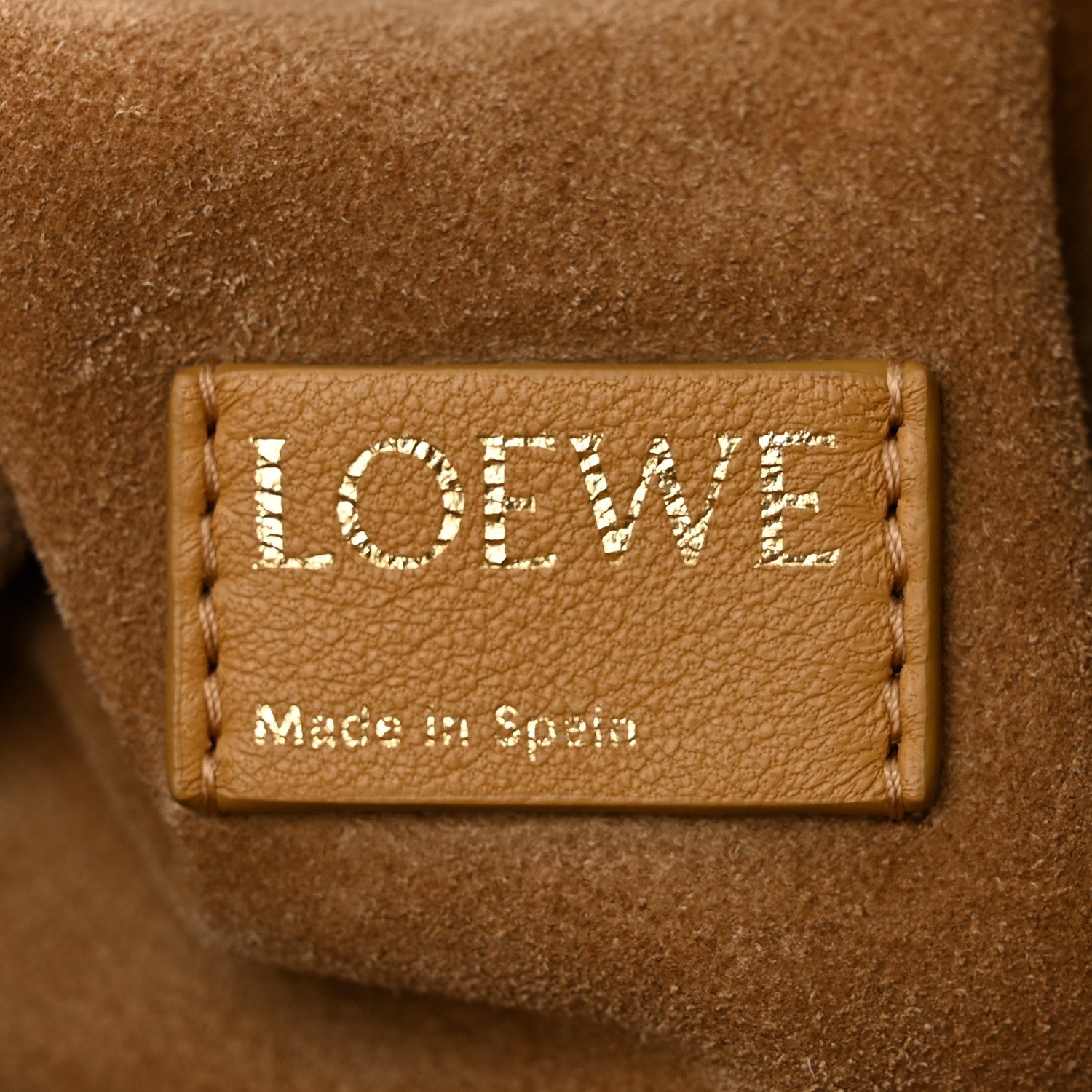 Loewe Mellow Nappa Medium Donut Chain Flamenco Knot Clutch Beige 6 of 10