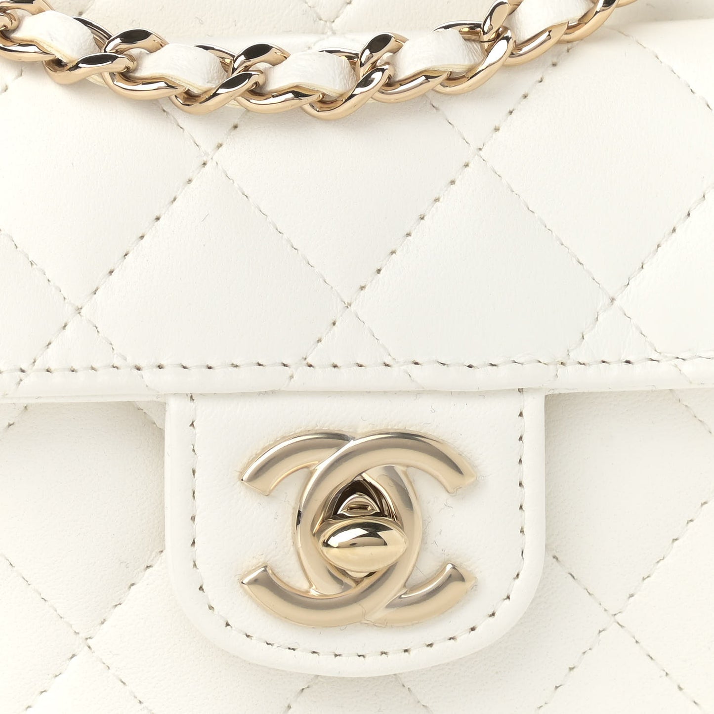 Lambskin Quilted CC In Love Heart Clutch With Chain White