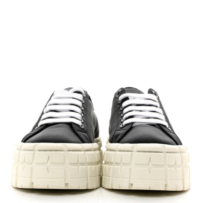 Prada Re-Nylon Gabardine Triangle Logo Double Wheel 50mm Sneakers 38 Black 2 of 8
