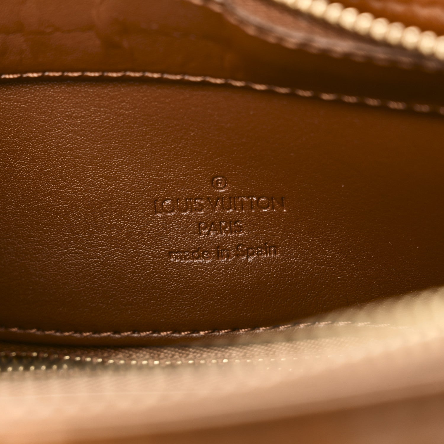 Louis Vuitton Vernis Houston Bronze 1842197 – FASHIONPHILE