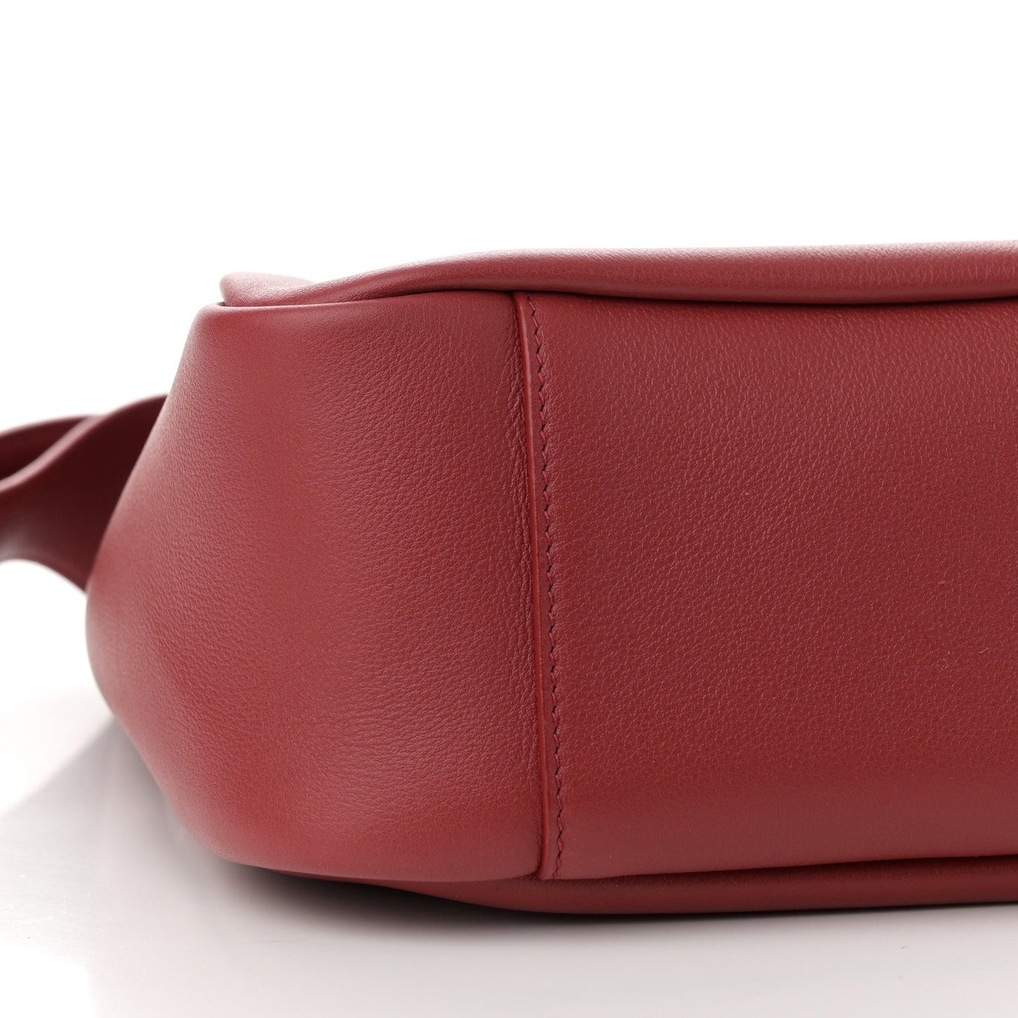 Smooth Calfskin Small Le 5 A 7 Soft Hobo Red Danger