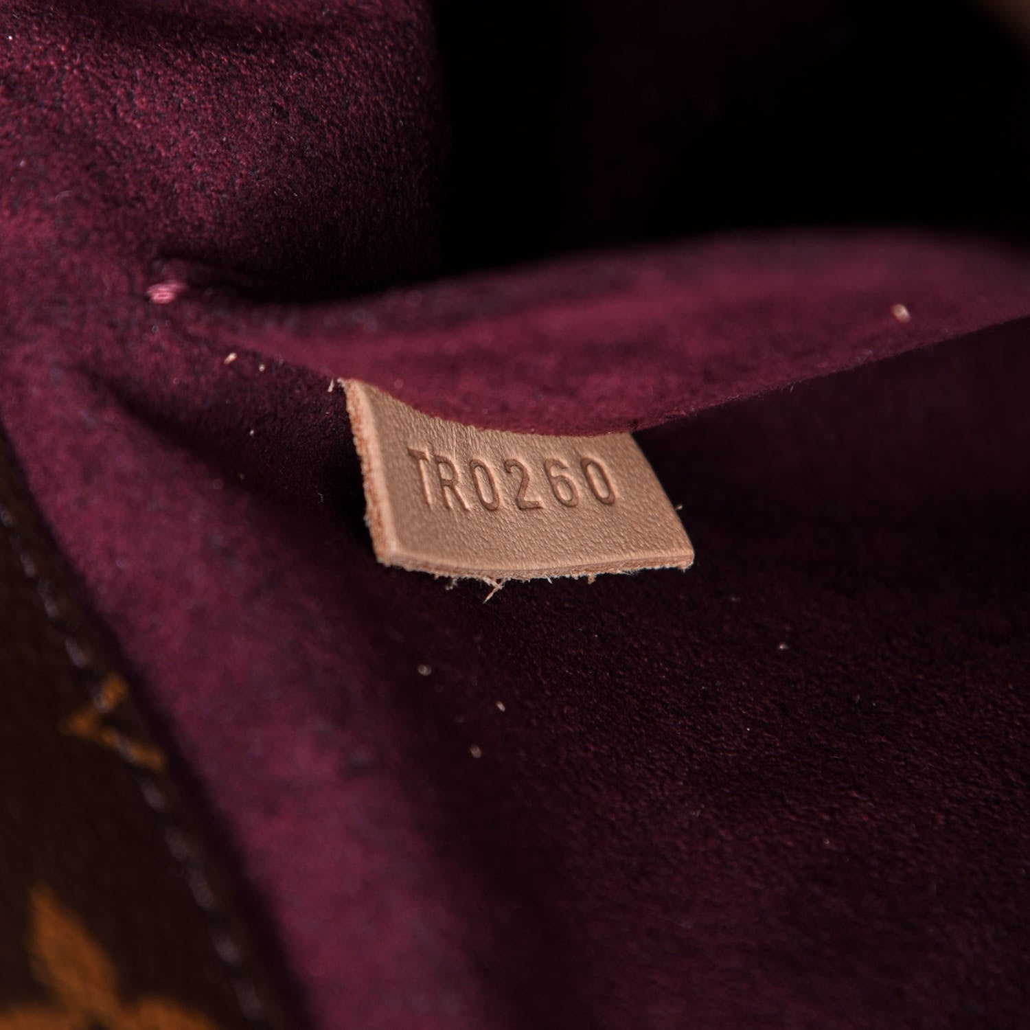 Louis Vuitton Monogram Montaigne MM 7 of 10