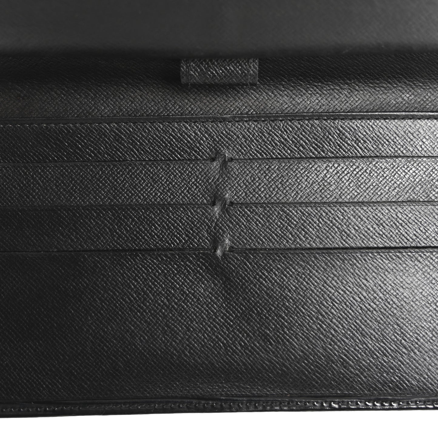 Epi Porte Tresor International Wallet Black