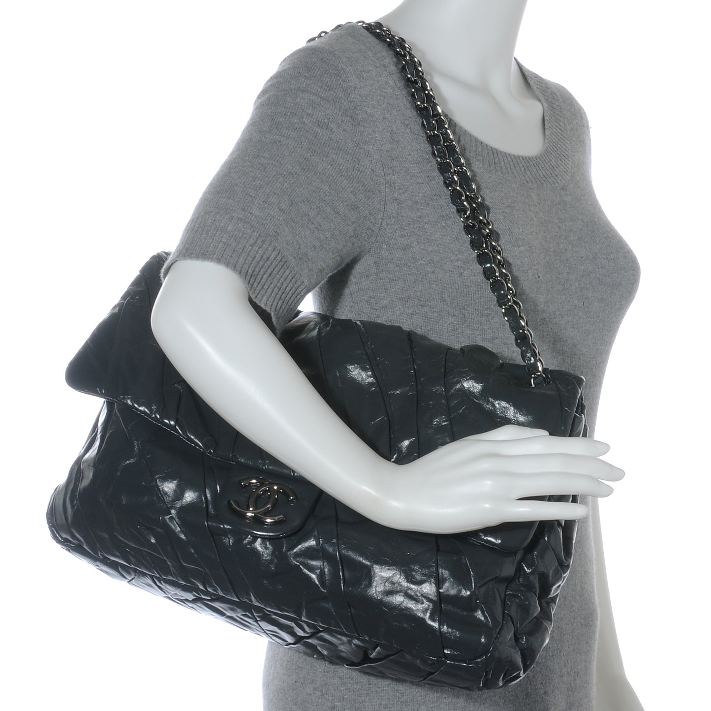 Glazed Calfskin Twisted Maxi Flap Grey