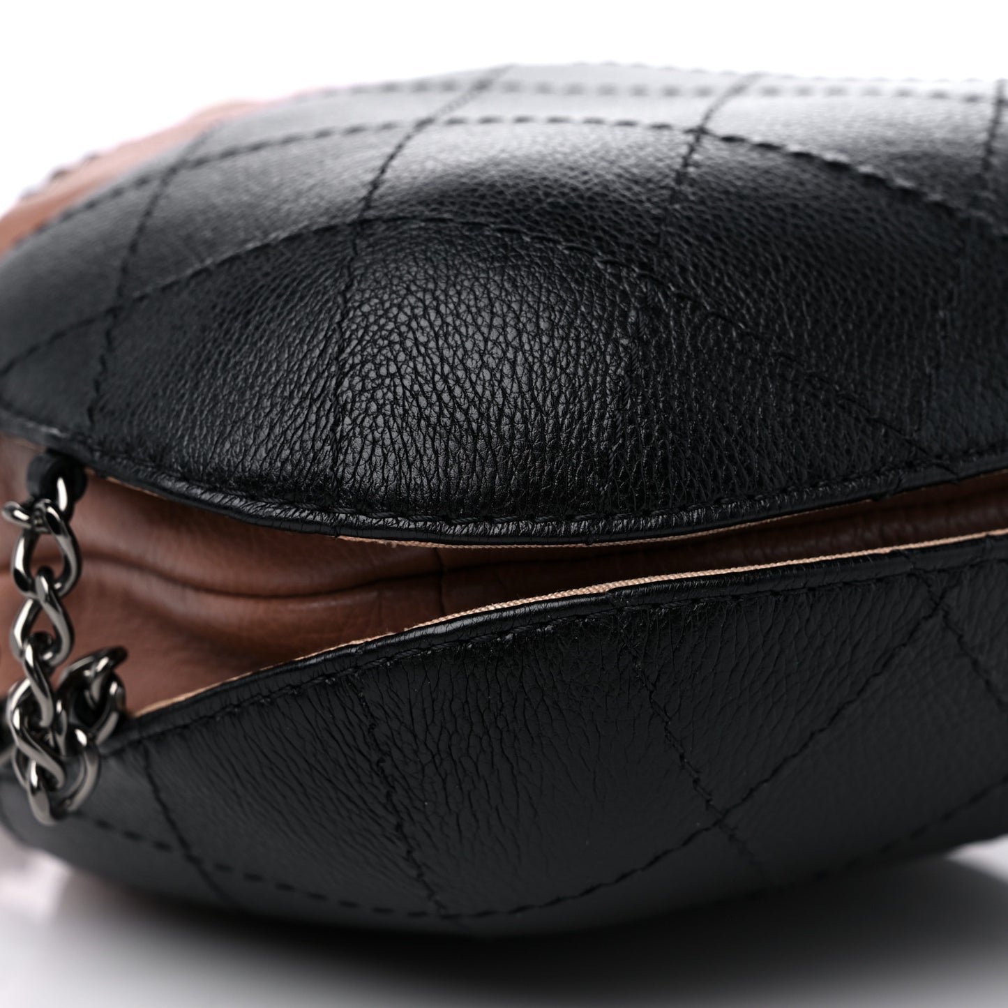 Calfskin Quilted Small Gabrielle Bucket Beige Black