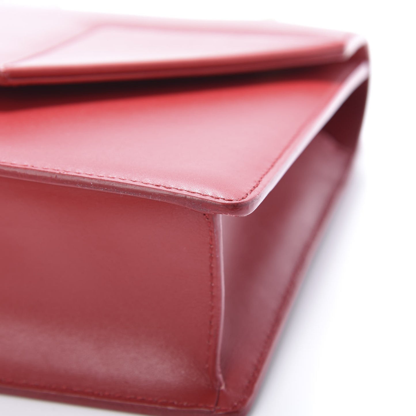 Calfskin Medium Classic Betty Red